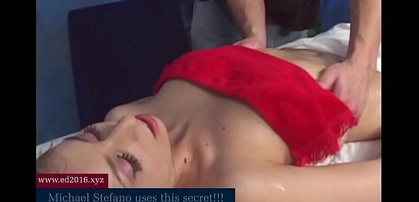  Gymnast goes in for a massage and gets fucked Hard! Pt1